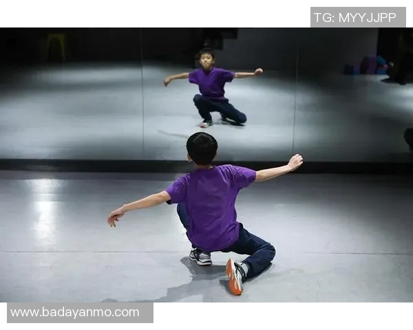 重庆街舞队的逆袭之旅：从街头到舞台的奋斗与荣耀