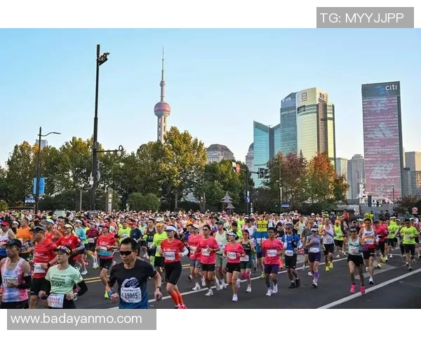 马拉松大满贯点评：北京街舞队展现力量与激情的完美结合